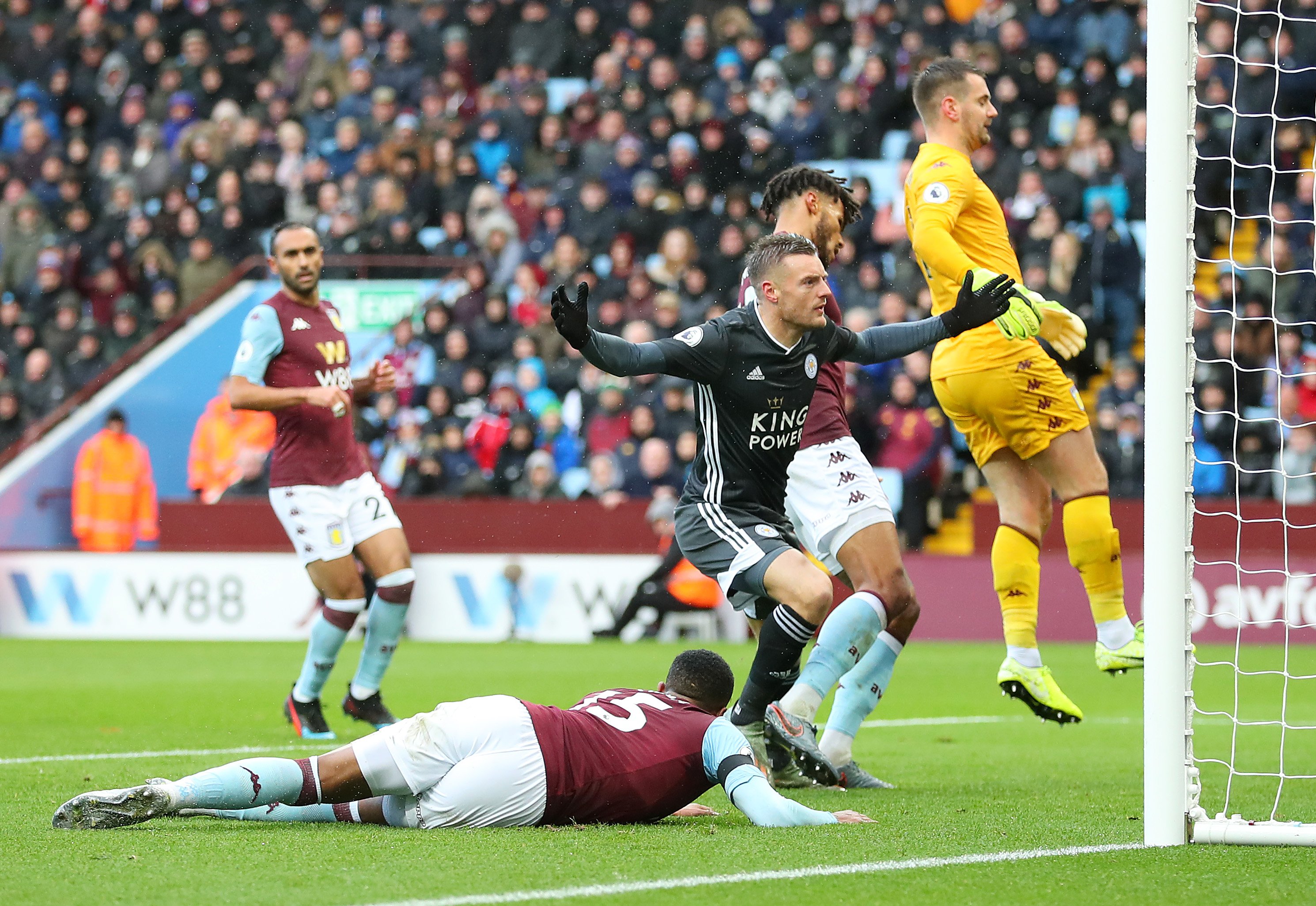 比赛表现及 比赛表现及